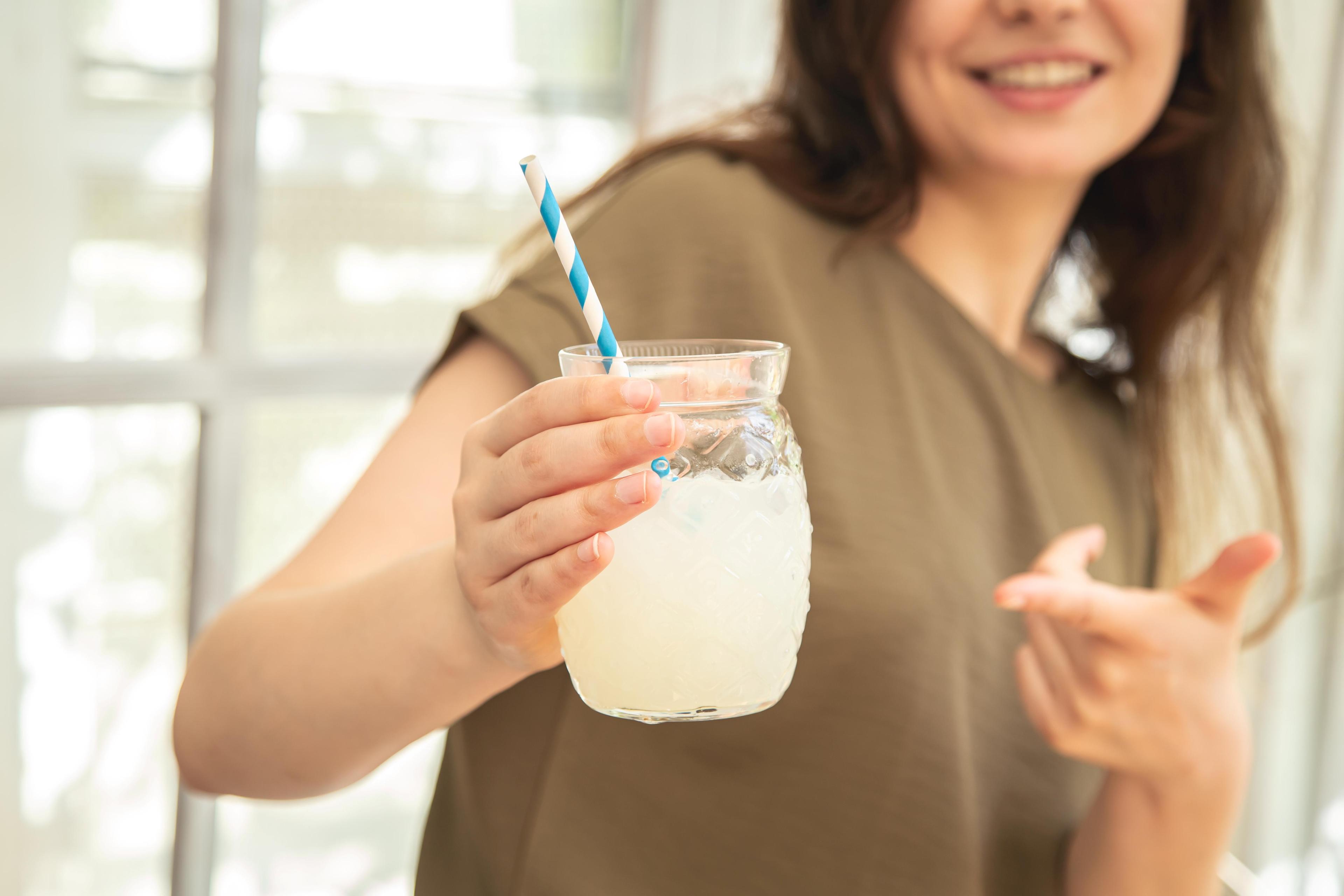 Probiotic Drinks: Benefits, Science & Why Yakult Is So Popular.